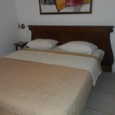 Pension Giulia Dumbravita  Exterior photo