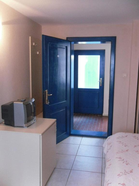 Pension Giulia Dumbravita  Exterior photo